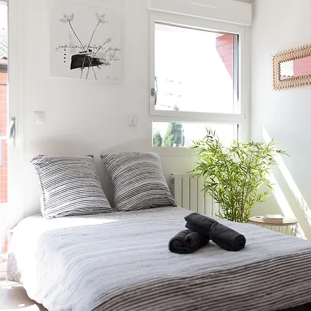 T2 Avec Parking Gratuit - Proximité Gare Apartamento